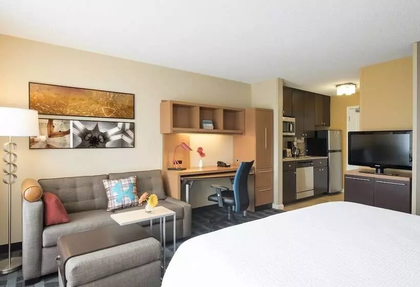 Towneplace Suites By Marriott Kalamazoo