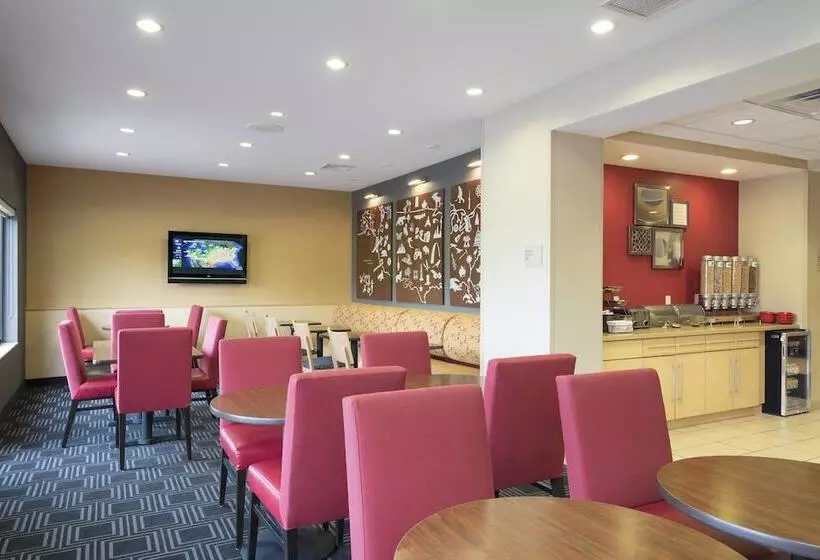 Towneplace Suites By Marriott Kalamazoo