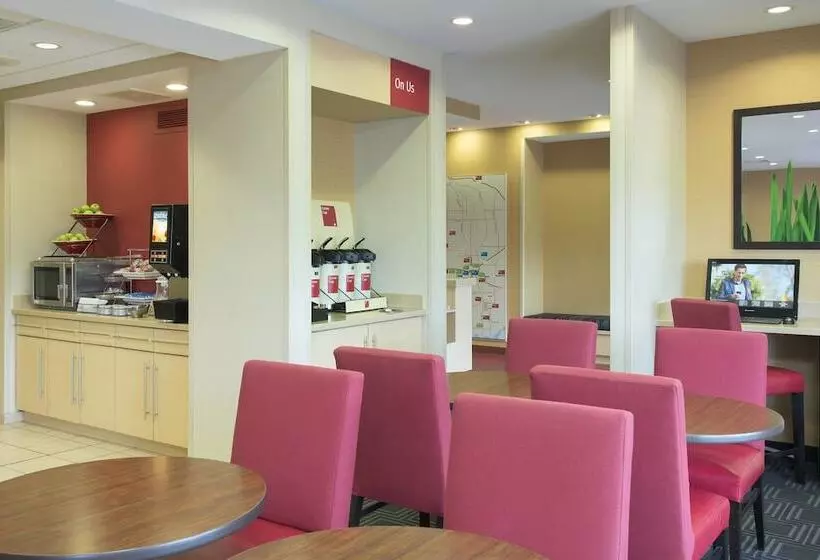 Towneplace Suites By Marriott Kalamazoo