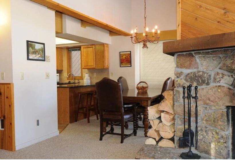 Beaverhead Condos At Big Sky Resort