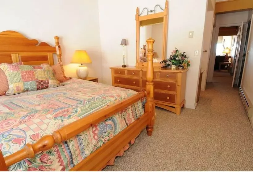 Beaverhead Condos At Big Sky Resort