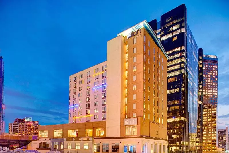 בית מלון כפרי Aloft Charlotte City Center