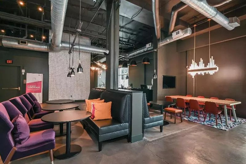 בית מלון כפרי Aloft Charlotte City Center