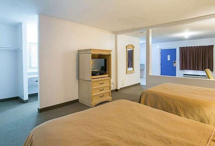 فندق Rodeway Inn & Suites