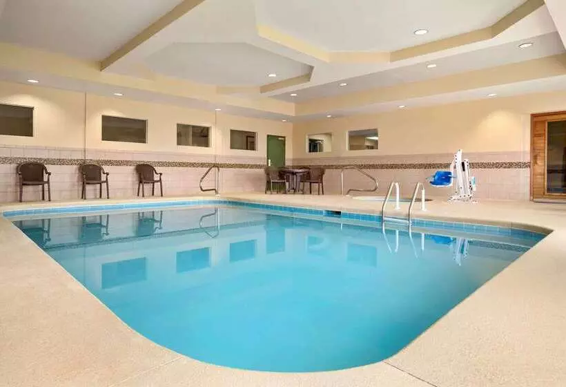 בית מלון כפרי Country Inn & Suites By Radisson, Albany, Ga