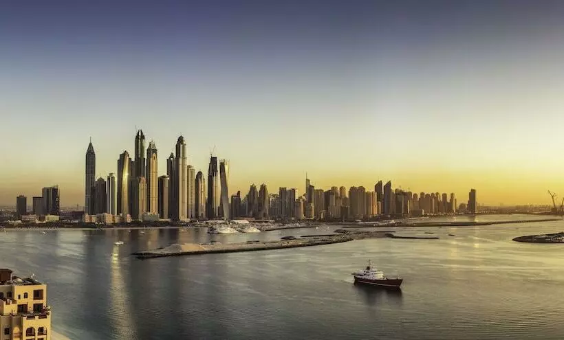 Отель Fairmont The Palm