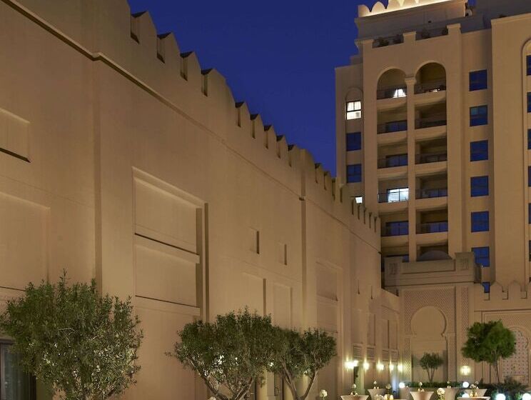 Отель Fairmont The Palm