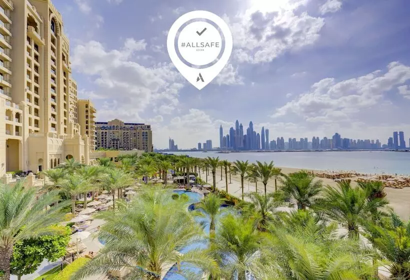 Отель Fairmont The Palm