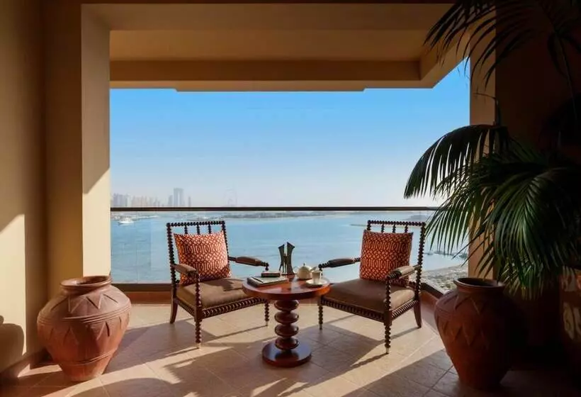 هتل Fairmont The Palm