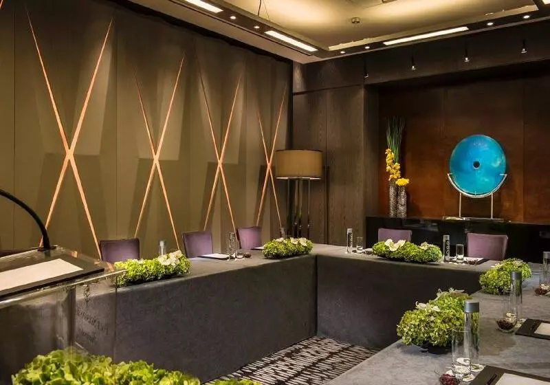 Four Seasons Hotel Guangzhou