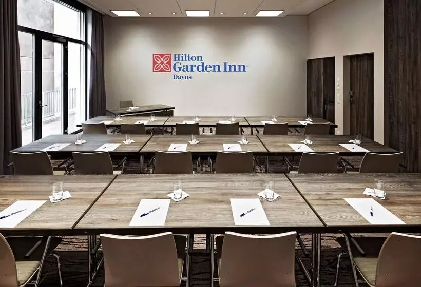 Отель Hilton Garden Inn Davos