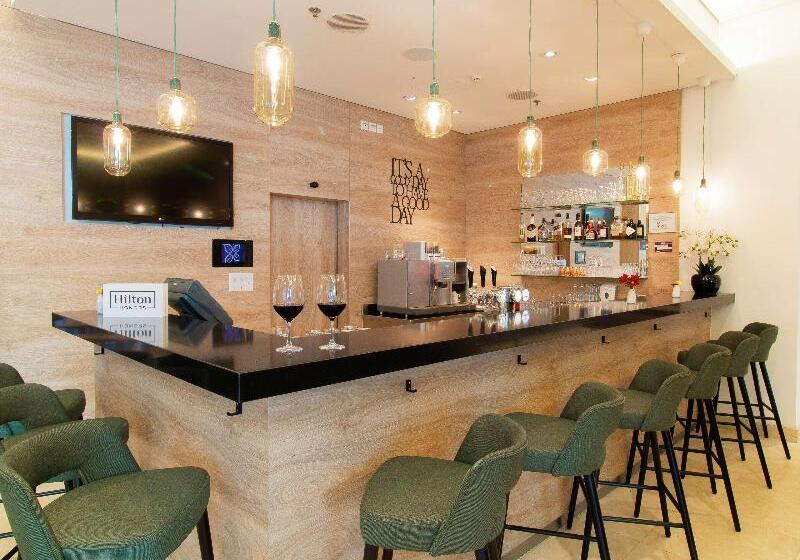 בית מלון כפרי Hilton Garden Inn Davos