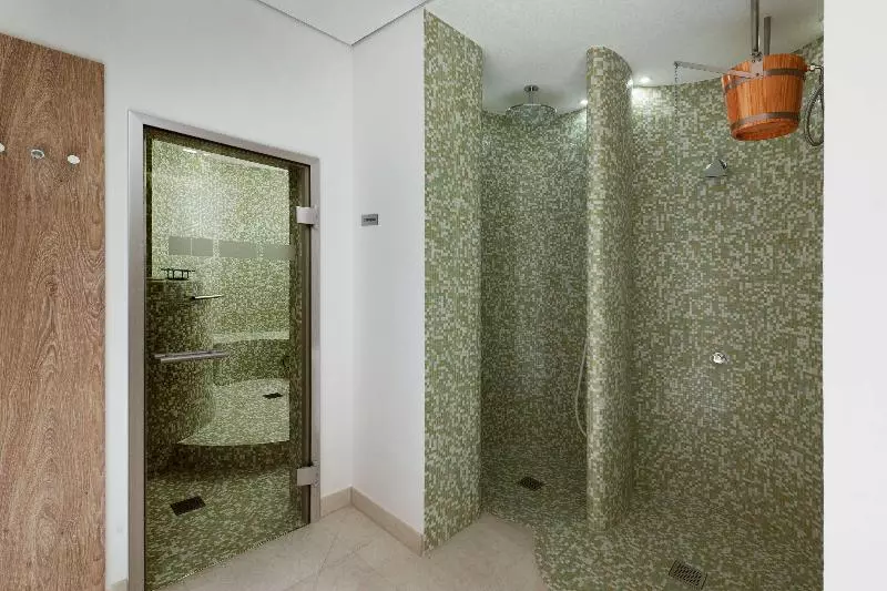 Отель Hilton Garden Inn Davos