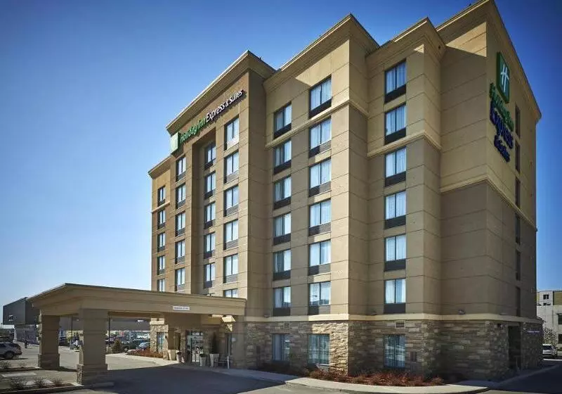 Отель Holiday Inn Express And Suites Timmins, An Ihg