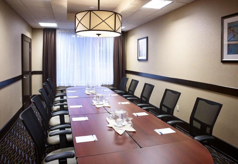 Hotel Holiday Inn Express And Suites Timmins, An Ihg