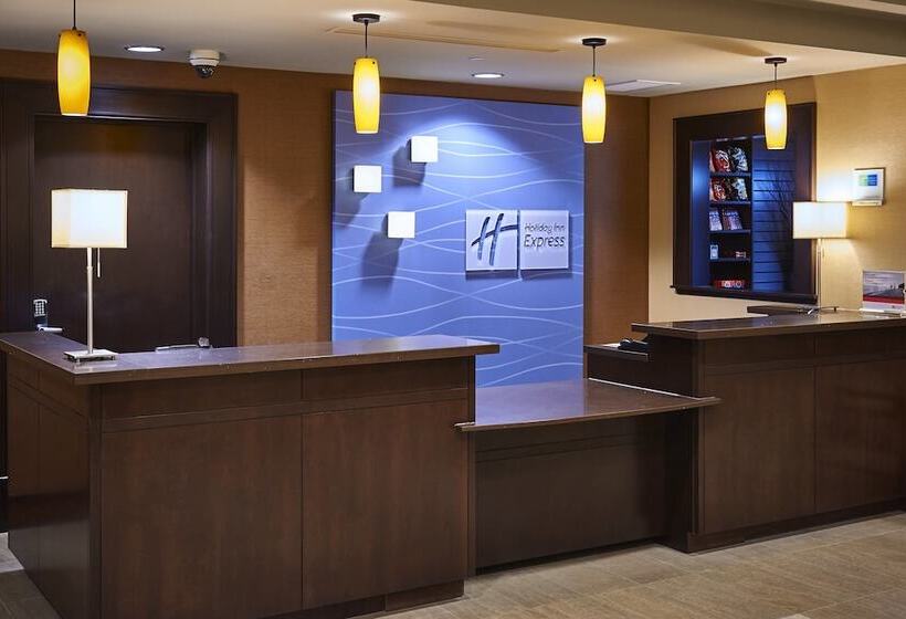 Hotel Holiday Inn Express And Suites Timmins, An Ihg