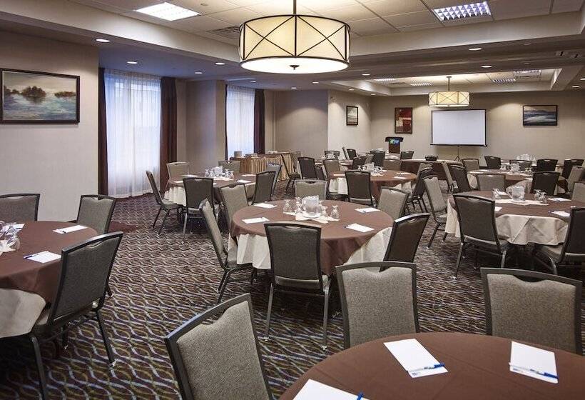 Hotel Holiday Inn Express And Suites Timmins, An Ihg