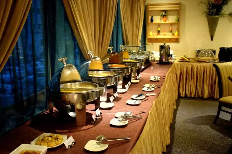 호텔 Nejoum Al Emarat