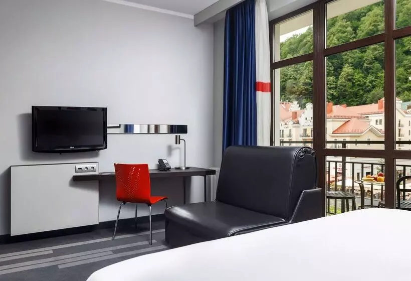 בית מלון כפרי Park Inn By Radisson Rosa Khutor