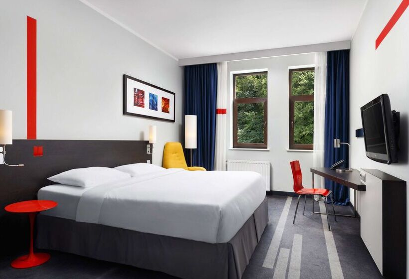 בית מלון כפרי Park Inn By Radisson Rosa Khutor