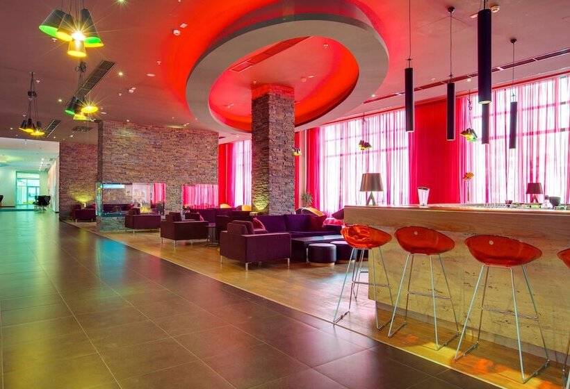 בית מלון כפרי Park Inn By Radisson Rosa Khutor