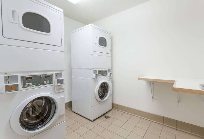 호텔 Super 8 By Wyndham Alma