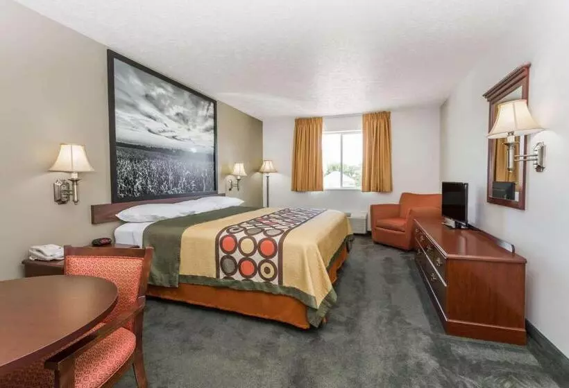 فندق Super 8 By Wyndham Alma