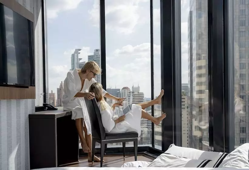 The Continent Hotel Sukhumvit   Asok Bts Bangkok