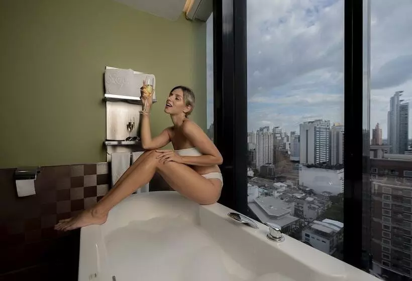 The Continent Hotel Sukhumvit   Asok Bts Bangkok