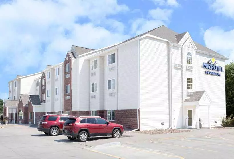 Microtel Inn & Suites Kearney