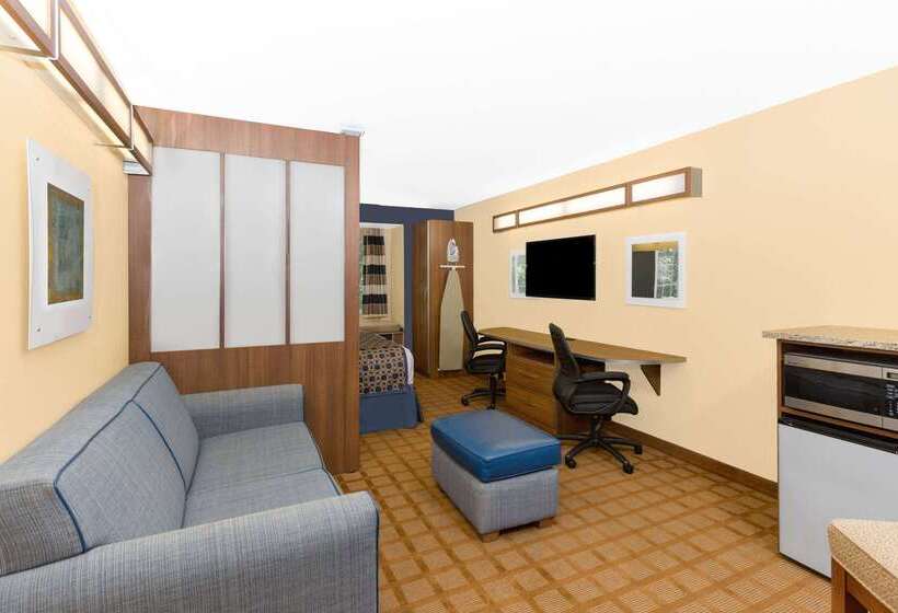 Microtel Inn & Suites   Kearney