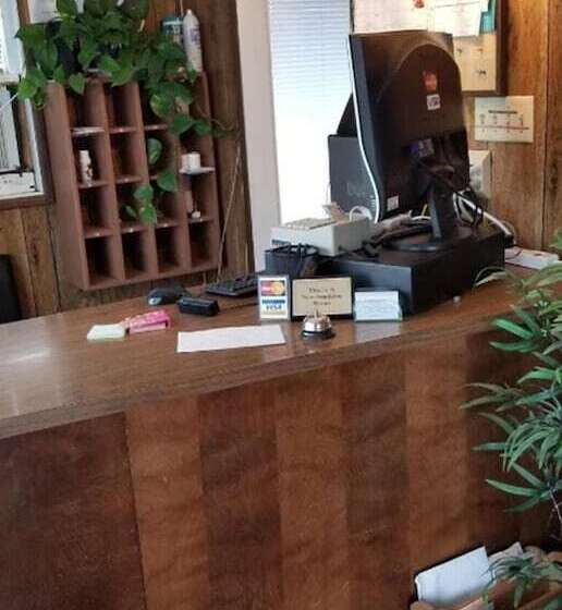 汽车旅馆  Modoc Inn