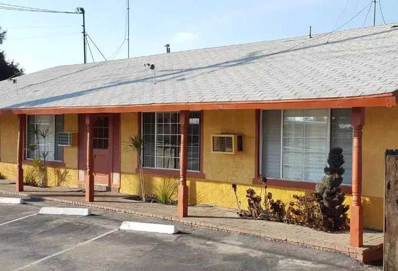 Мотель Reedley Inn