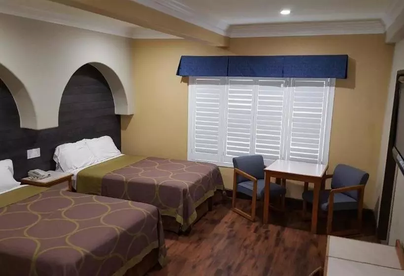 Мотель Reedley Inn