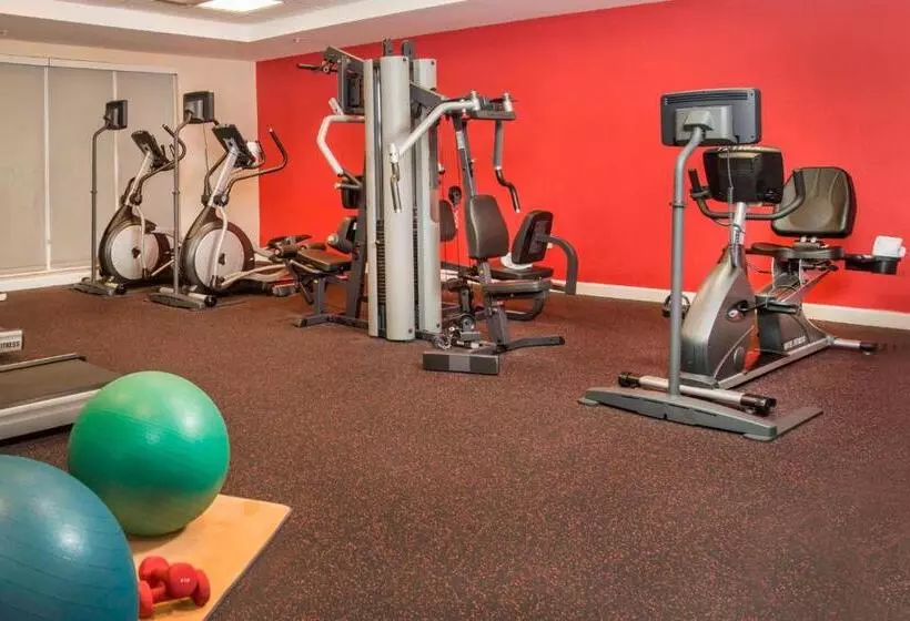 Towneplace Suites By Marriott Clinton At Joint Base Andrews