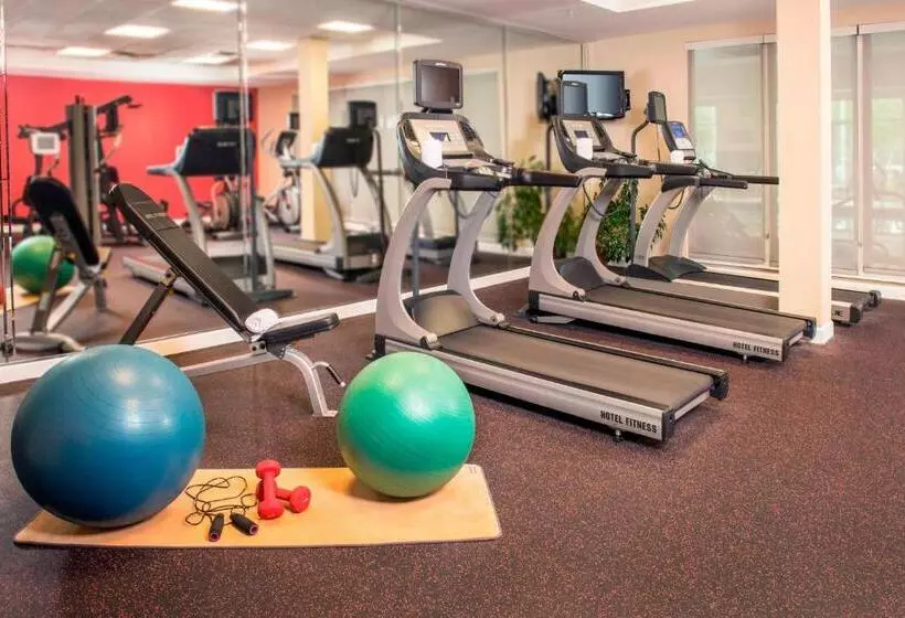 Towneplace Suites By Marriott Clinton At Joint Base Andrews