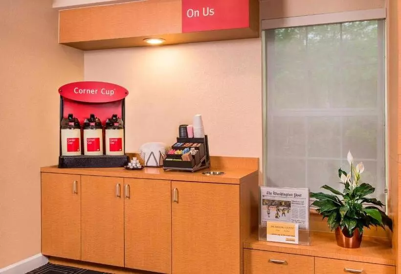 Towneplace Suites By Marriott Clinton At Joint Base Andrews