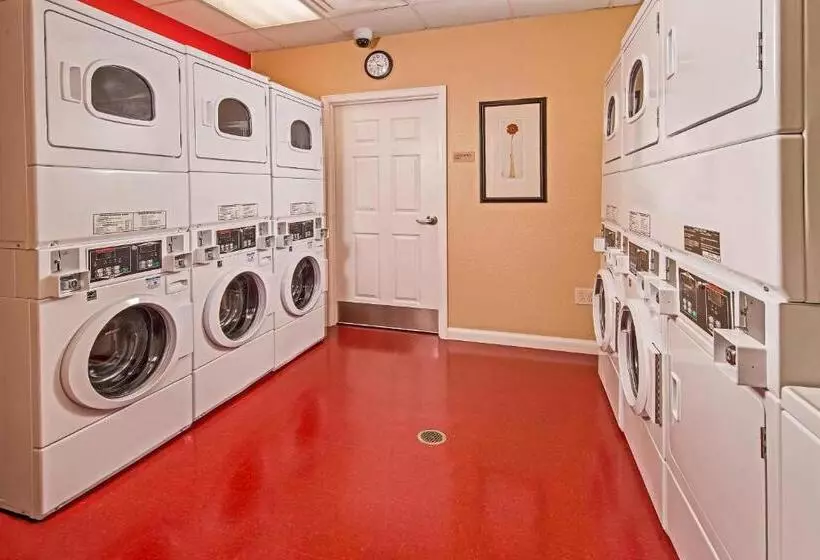 Towneplace Suites By Marriott Clinton At Joint Base Andrews