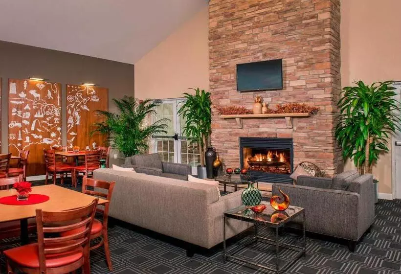 Towneplace Suites By Marriott Clinton At Joint Base Andrews