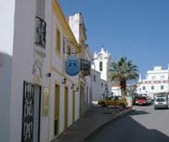 הוסטל Boutique & Villas Boliqueime