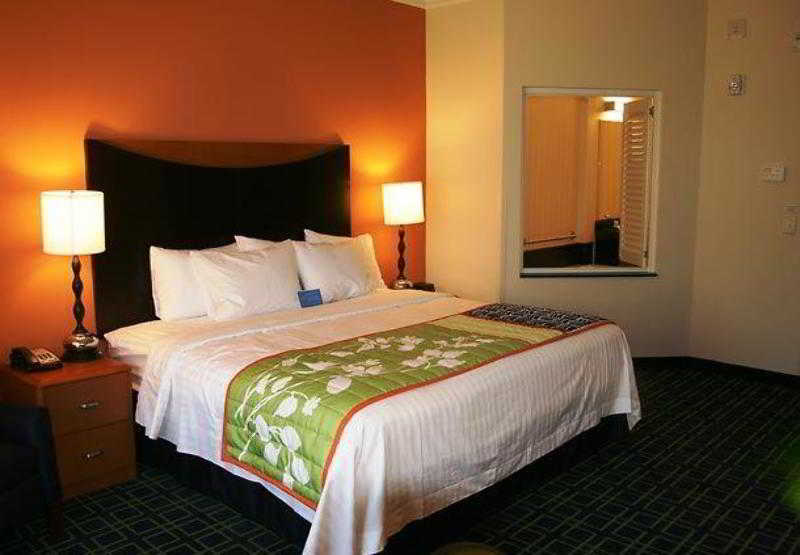Fairfield Inn And Suites By Marriott Birmingham Pelham/i 65