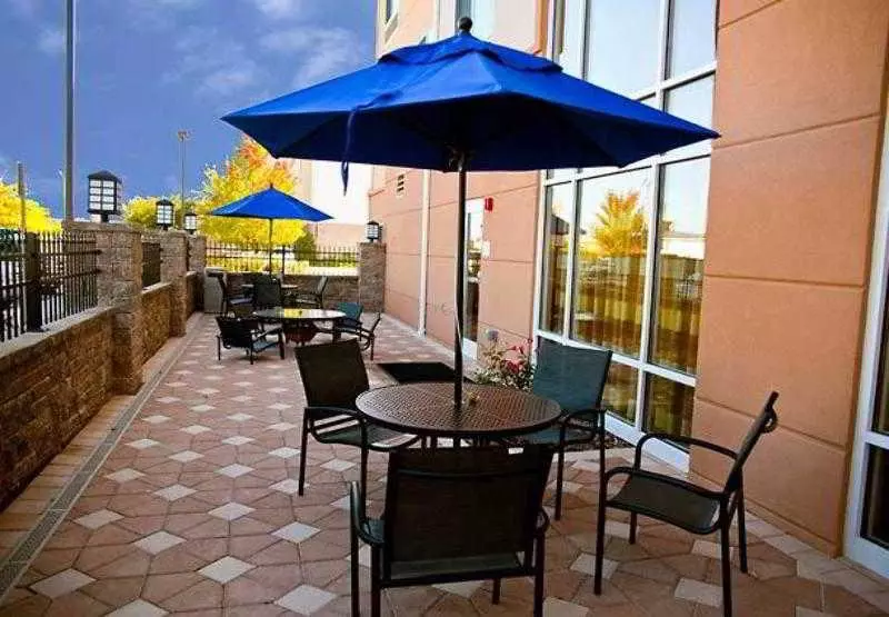 Fairfield Inn And Suites By Marriott Birmingham Pelham/i 65