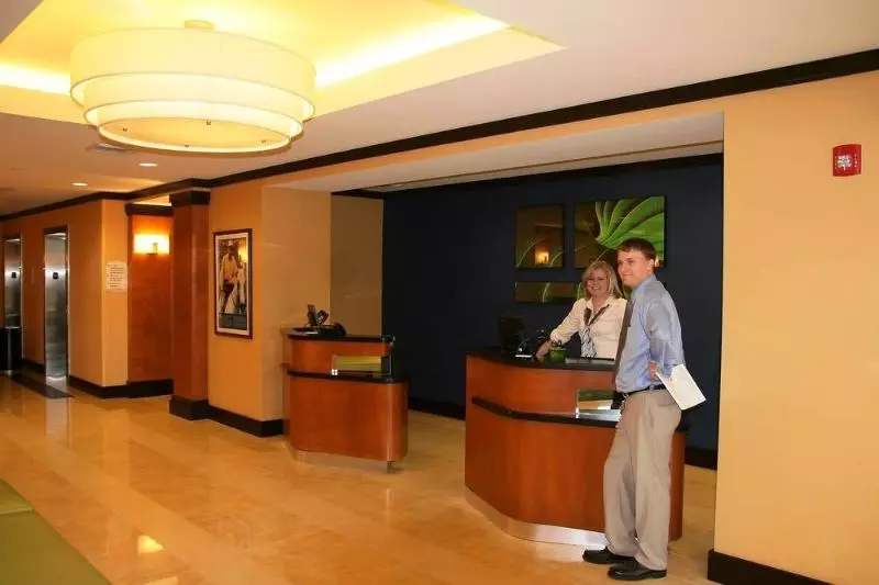 Fairfield Inn And Suites By Marriott Birmingham Pelham/i 65