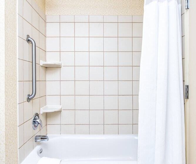 Fairfield Inn And Suites By Marriott South Boston