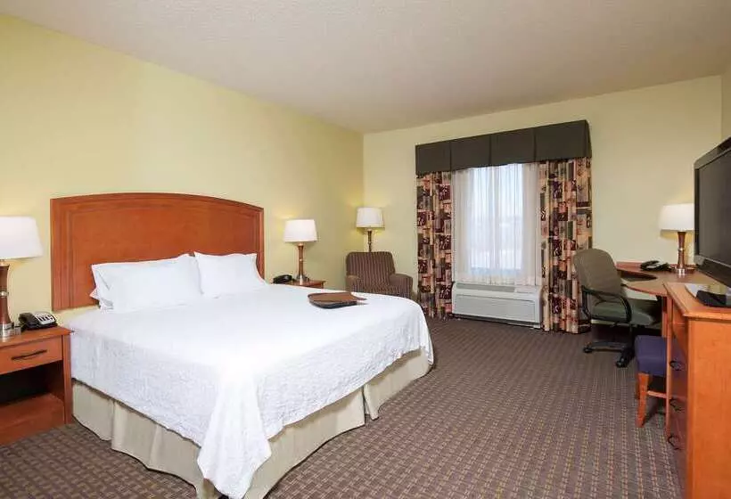 Hampton Inn Macomb