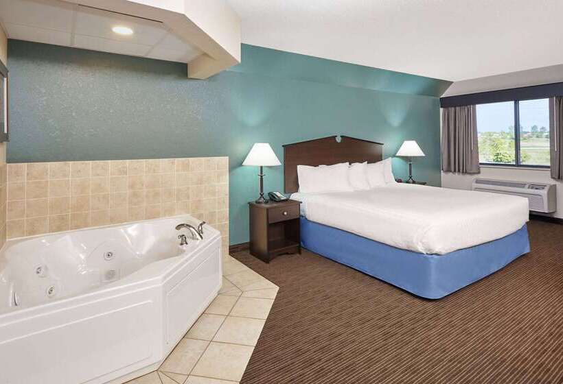 בית מלון כפרי Americinn By Wyndham Green Bay East
