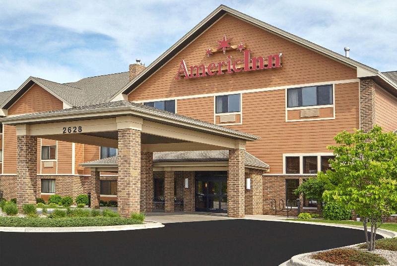 בית מלון כפרי Americinn By Wyndham Green Bay East