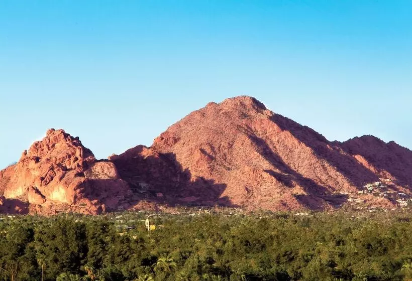 ホテル Courtyard By Marriott Scottsdale Salt River