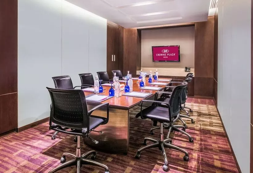 Hôtel Crowne Plaza Kochi, An Ihg