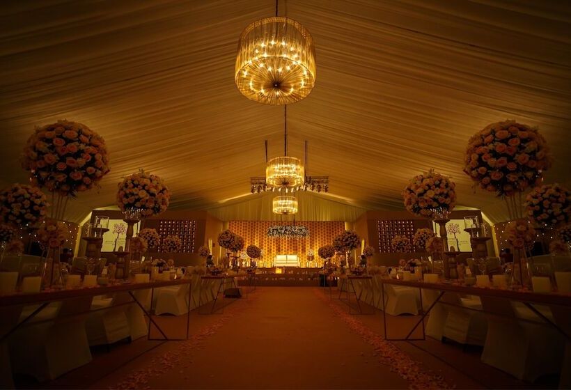 فندق Crowne Plaza Kochi, An Ihg